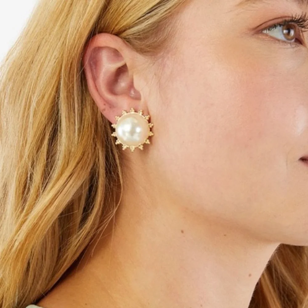 Baublebar Dee Pearl Button Stud Earrings - Picture 2 of 5